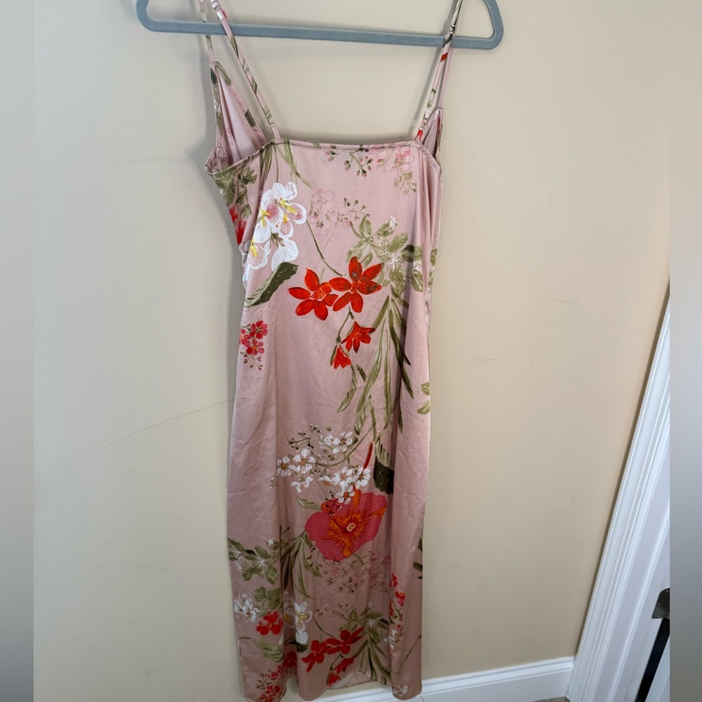 Lulus pink floral print satin midi dress wedding guest final size M - Picture 4 of 7